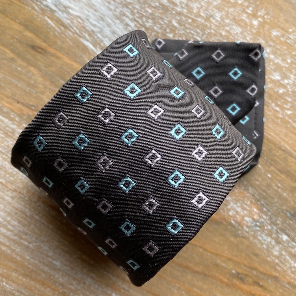 TIFFANY & CO SILK TIE ~ Beautiful! Brown, pink, & blue. Like new!